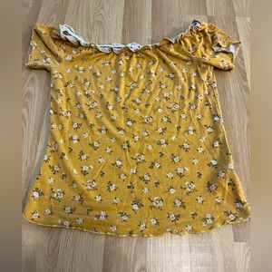 Mustard yellow goes on shoulders